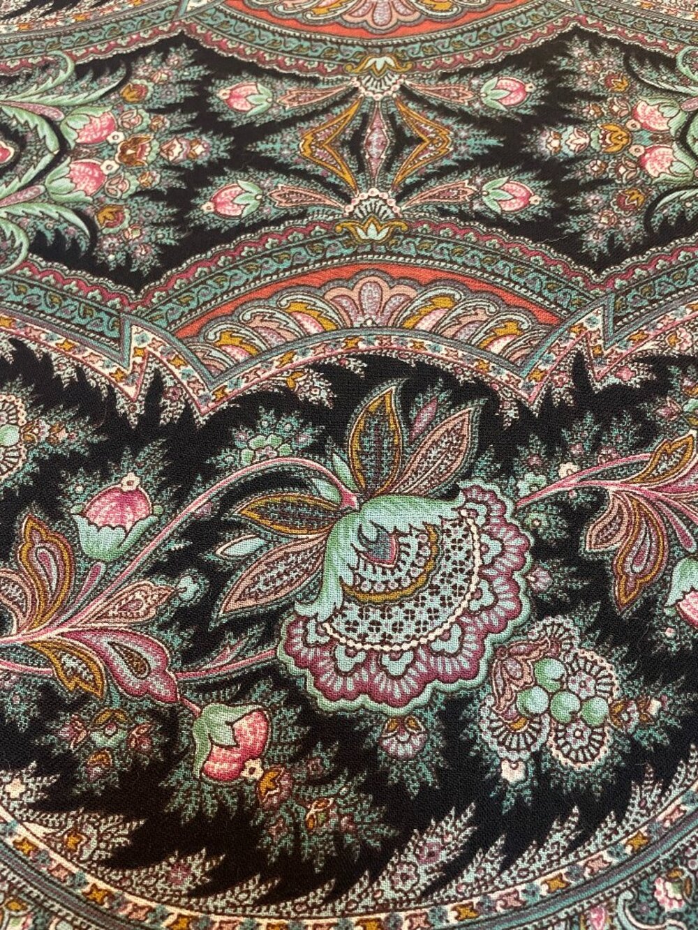 100% Wool Paisley Scarf Black Sage Green Burgundy Floral Fringe - Picture 7 of 8
